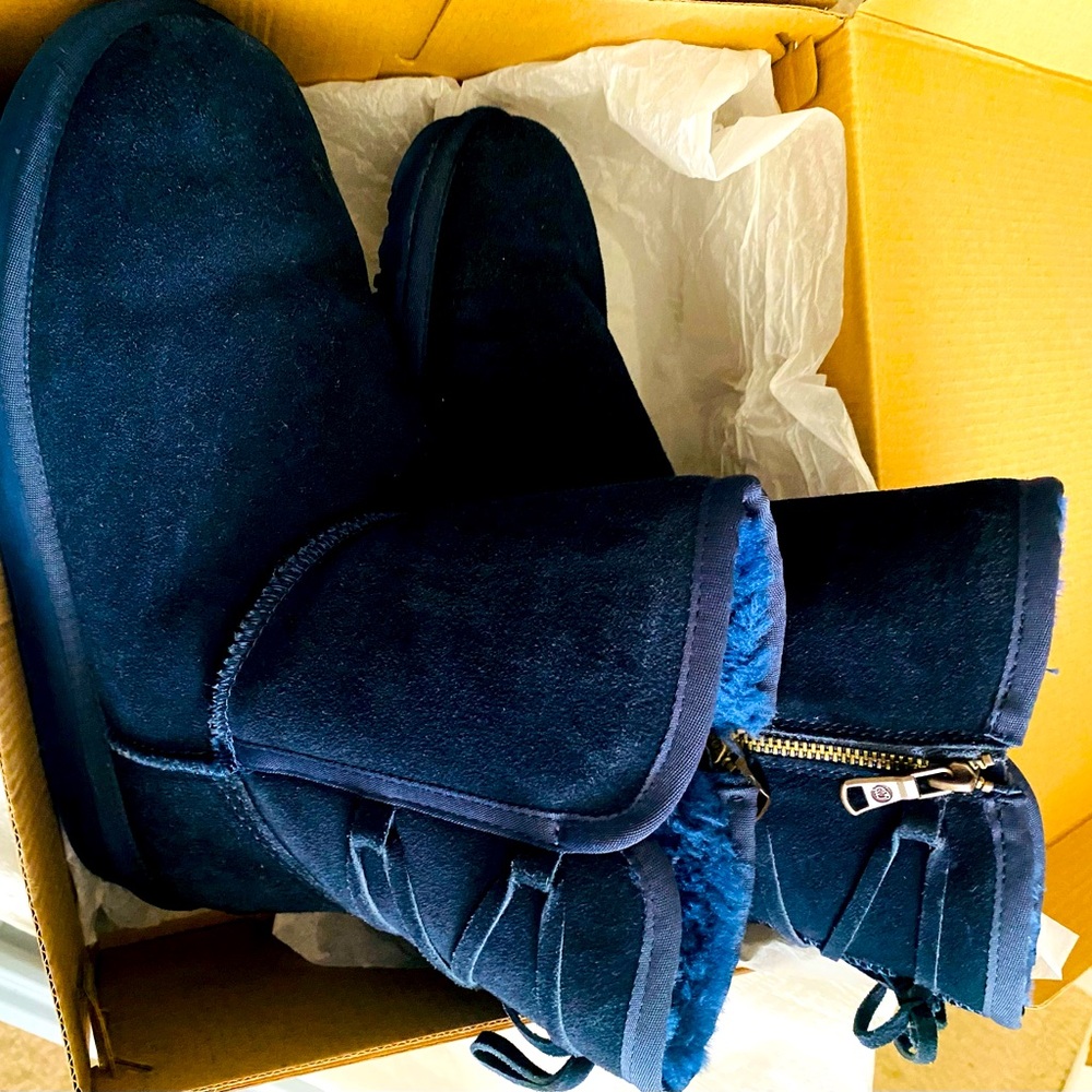 Lamo Womens Navy Blue Suede Boots with Zipper